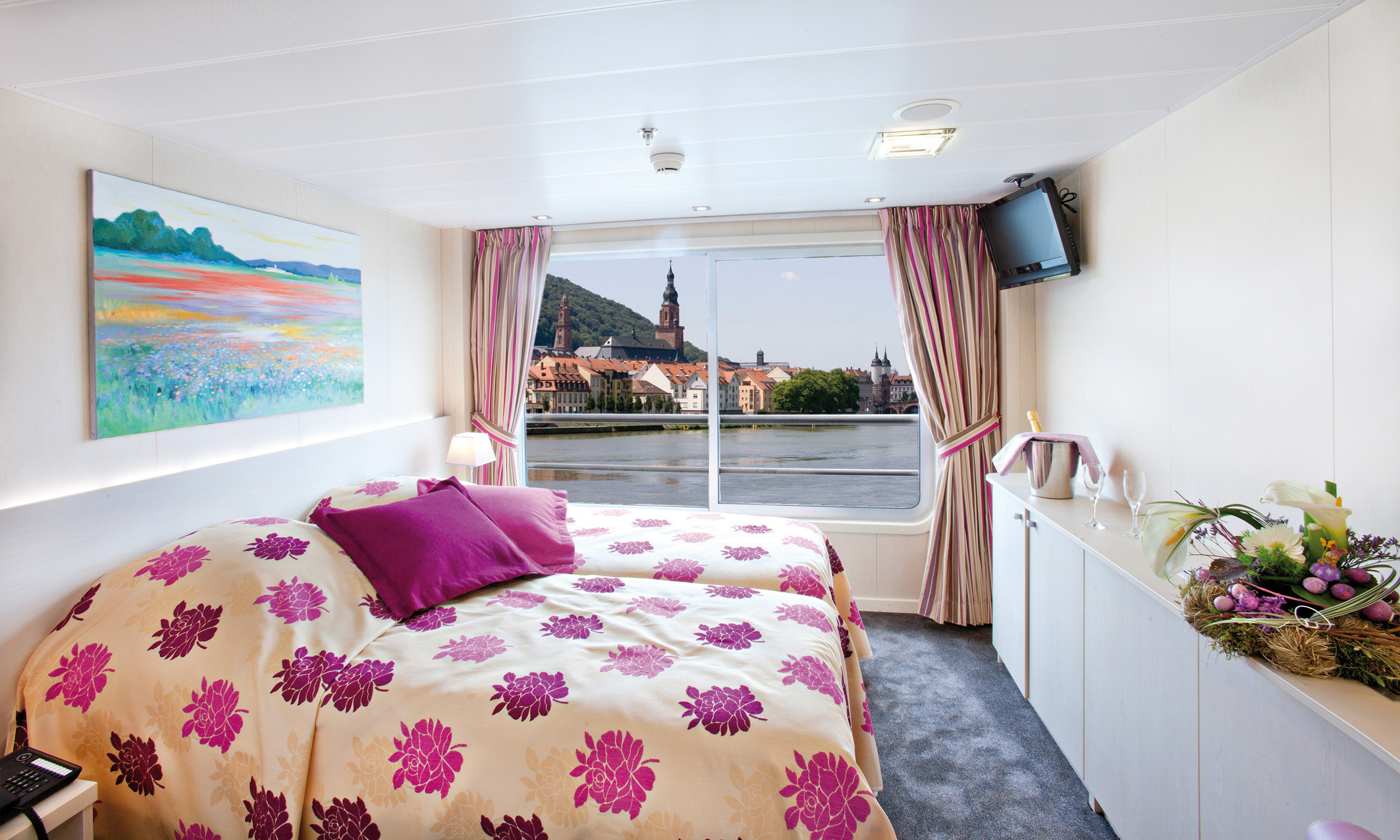 CroisiEurope MS Gerard Schmitter Cabin 8.jpg